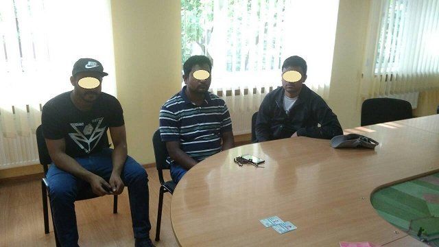 На окраине Ужгорода задержали трех граждан Бангладеш
