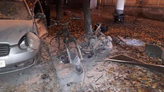 В результате взрыва нардеп Мосийчук ранен, два человека погибли