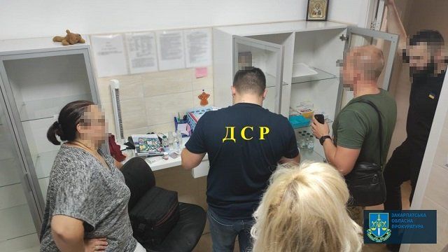 Связывали и вводили медпрепараты: В Ужгороде обнаружили "реабилитационный центр"