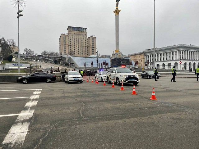 В Киеве проходит церемония прощания с руководством Министерства внутренних дел