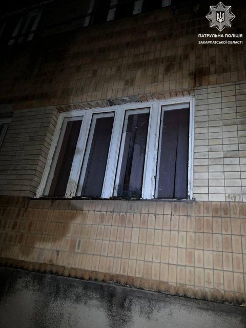 Патрульные бдят: Ночью в Ужгороде задержали злодея 