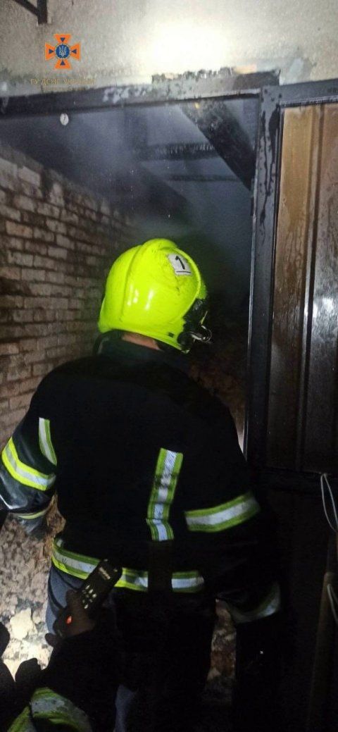 Спасатели Закарпатья потушили пожар в гараже