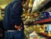Ужгород. Поліцейські охорони затримали любителів дармового шопінгу