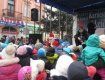 Закарпаття: У Берегові проходить щорічна різдвяна акція "Взуттєва коробка"