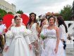 У Параді Наречених в Ужгороді взяли участь понад 70 красунь