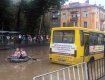 Більше сотні людей звільнили з водяного полону у місті Лева