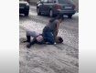 В соцсетях гуляет видео жёсткой драки между двумя женщинами в Мукачево