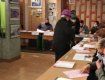 Выборы в Ужгороде. Участки открылись вовремя