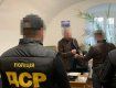 В Ужгороде чиновник горсовета получил взятку и принёс убытков на пол миллиона гривен 