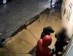 Опасно ходить по улицам: В областном центре Закарпатья грабители проследили за женщиной, и ограбили