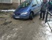 В Закарпатье "европейский" ремонт коммунальщиков дорого обойдется владельцу Ford