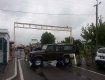 Ситуация на КПП Тиса в Закарпатье обостряется: Автомобиль пограничников в кювете