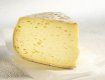 В Закарпатье на военные склады привезли сыр, гарантирующий «незабываемые» ощущения
