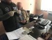 В Закарпатье работник ОГА требовал сотни долларов за свои "драгоценные" услуги 