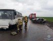 Смертельное ДТП в Донецкой области: автомобиль протаранил рейсовый автобус, есть жертвы