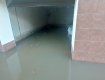 Ужгород "поплыл": Спасатели откачивают воду в подвалах домов
