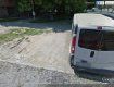 Ужгородські водії продовжуть дивувати своїм вмінням парковки