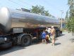 В Берегово из-за аномальной жары питьевую воду развозят в цистернах