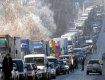 Водители надеются дождаться своей очереди на украинской границе