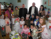 Глава МЧС Закарпатья М.Щербей поздравил детей с праздниками