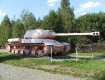Танк как символ советской оккупации в Чехии покрасили в розовый цвет