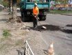 В Ужгороде дороги ремонтируют безголовые и безрукие коммунальщики