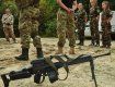 Правый сектор Закарпатья тренирует женский батальон по-настоящему