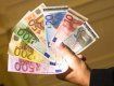 Украинцам обещают зарплату в 900 евро, но только к 2020