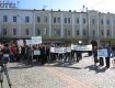 После сессии, ученики ПТУ блокировали Мукачевский городской Совет