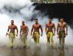 Команда австралийских пожарных разместила благотворительный календарь на 2017 г.
