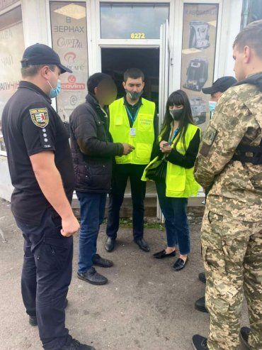 В Мукачево на рынках проводили нешуточную проверку: Нарушители таки нашлись 