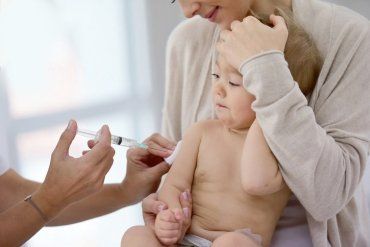 На территории Украины вакцины болгарской компании временно запрещены из-за смерти ребенка