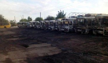 Десять автобусов сожгли конкуренты в Черкассах "в честь" празднования Дня Независимости