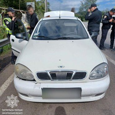 В Закарпатье обыск Daewoo подозрительного водителя дал свои плоды