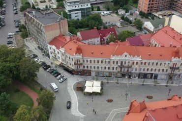 Договор на ремонт площади Петефи в Ужгороде оказался незаконным