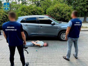 Пограничника отдела Ужгород задержали на получении "зарплаты" от контрабандистов