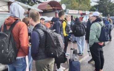 Суди скасували відмови у виїзді з України студентам іноземних вишів 