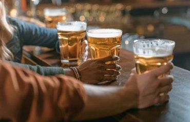 В Закарпатье отменили временной запрет на продажу слабоалкогольных напитков, пива и вина