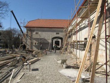 При реставрации "Совиного гнезда" в Ужгороде было украдено свыше 6,5 млн грн