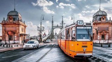 Будапешт продлил "общественный" бесплатный проезд для беженцев из Украины 