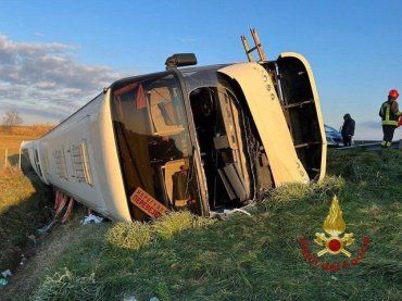 В Италии автобус с эвакуированными украинцами попал в ДТП 
