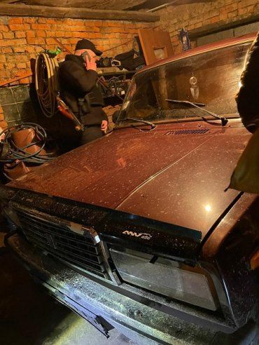 Ни в какие ворота: В Закарпатье авто угнали прямо из-под дома 