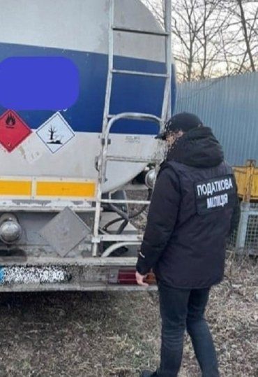 В Закарпатье поймали "левых" торговцев незаконным дизтопливом 