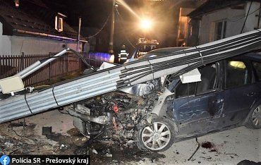 "Паранормальное" ДТП: Пьяные словаки надули 9 промилле, но кто был за рулем - загадка 