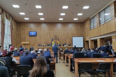 Новообрані депутати Ужгородської міськради зібралися на першу сесію