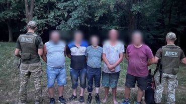 В Закарпатье на границе задержали группу местных уклонистов 