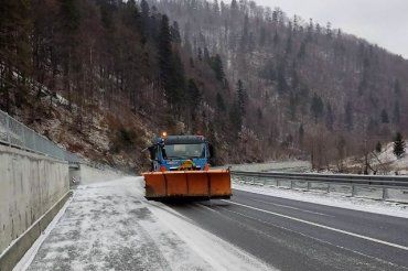 В Закарпатье вернулась зима: На Яблунецком перевале выпал снег