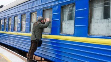 19 апреля из Луганщины и Донетчины отправятся эвакуационные поезда в Чоп и Ужгород