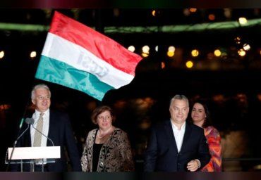 Венгры отдали Орбану 2/3 голосов на выборах в парламент