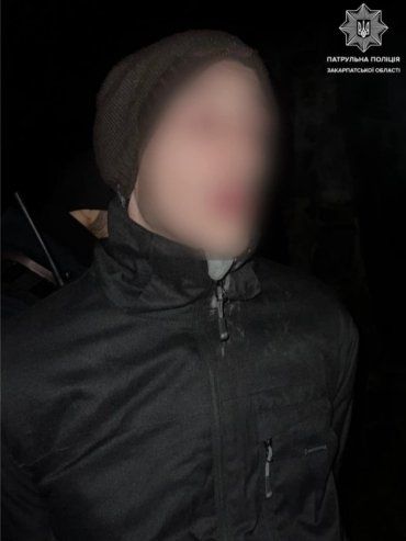 Патрульные бдят: Ночью в Ужгороде задержали злодея 